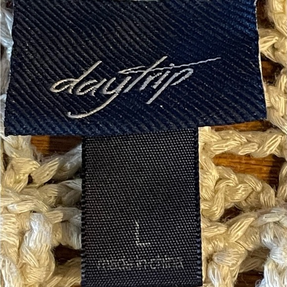 DAYTRIP Light Beige/Cream Crochet Boho Top - Picture 8 of 9